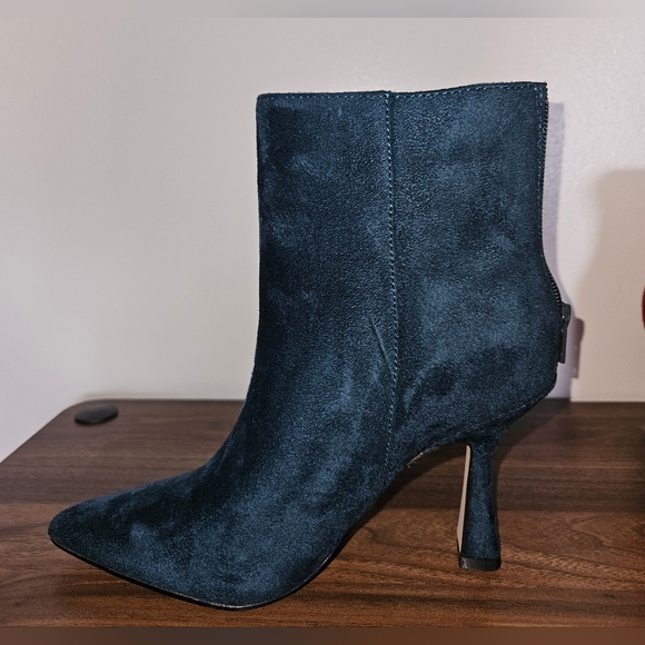 Vibrant Teal Faux Suede, Pointed-Toe, Heeled Ankle Boot NWT - Picture 7 of 7